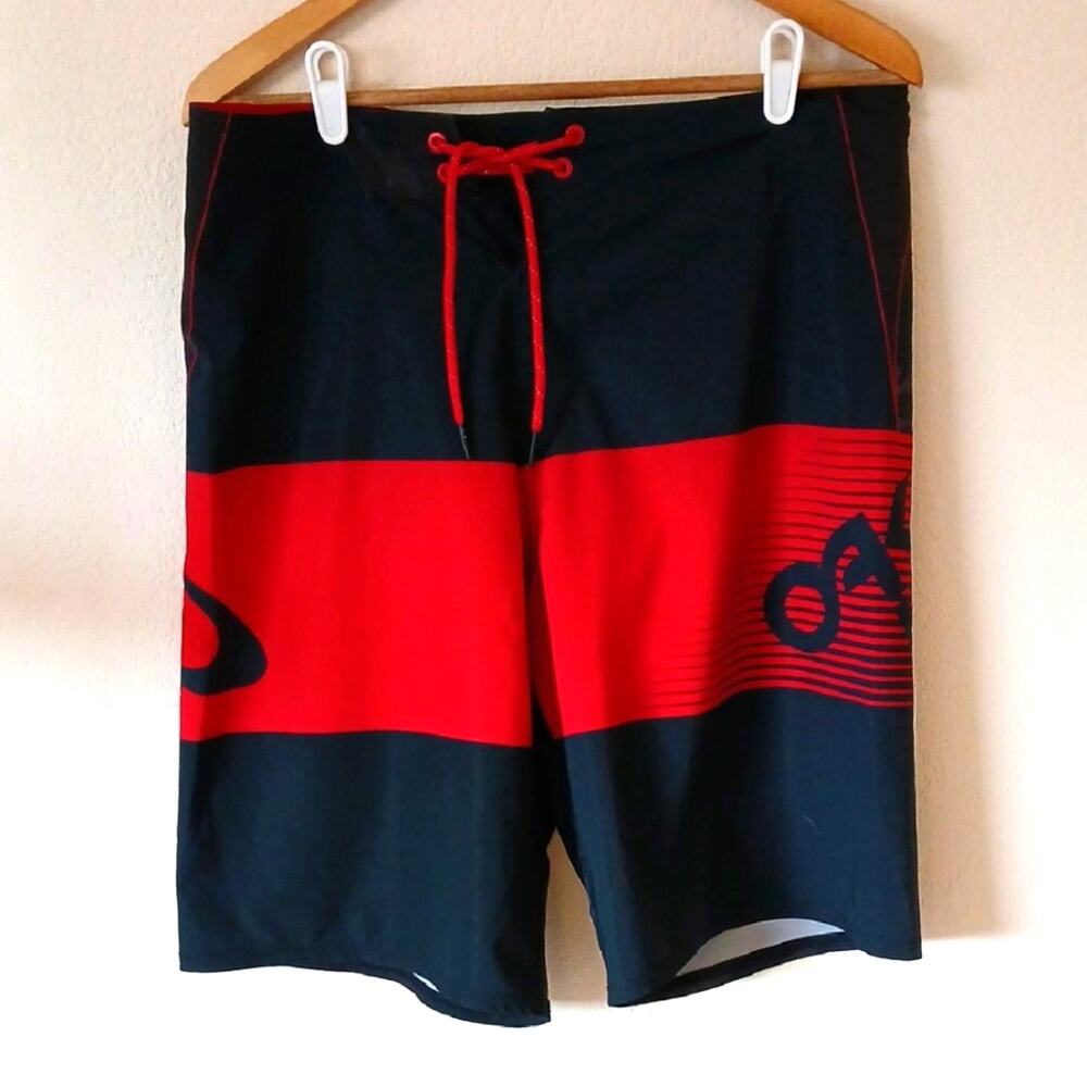 Oakley Buttermilk Biscuit 21 Men's Board Shorts 34 Waist